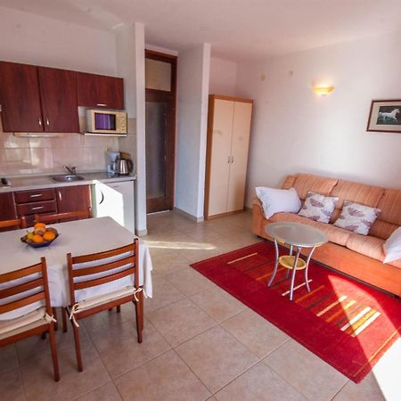 Apartments Rosanda Pakoštane Exterior foto